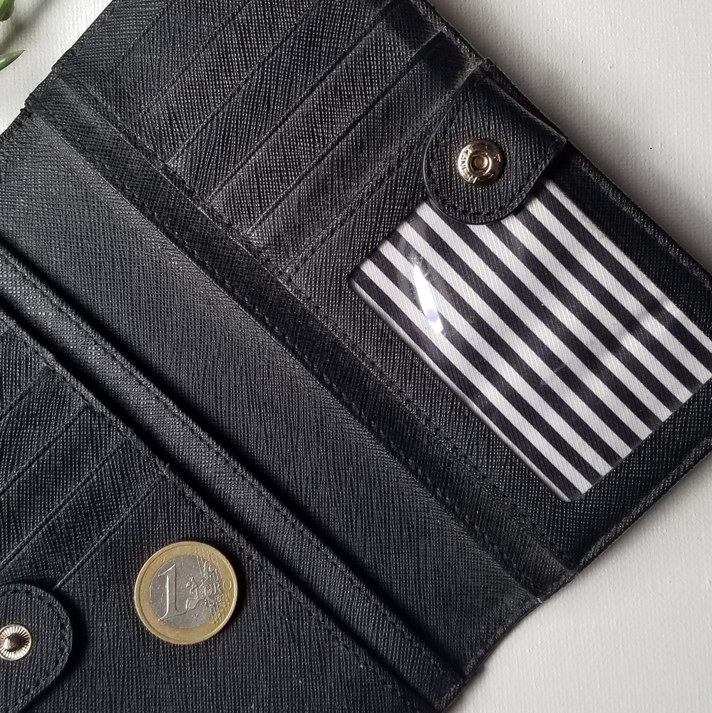 Kate Spade wallet - Picture 2 of 4